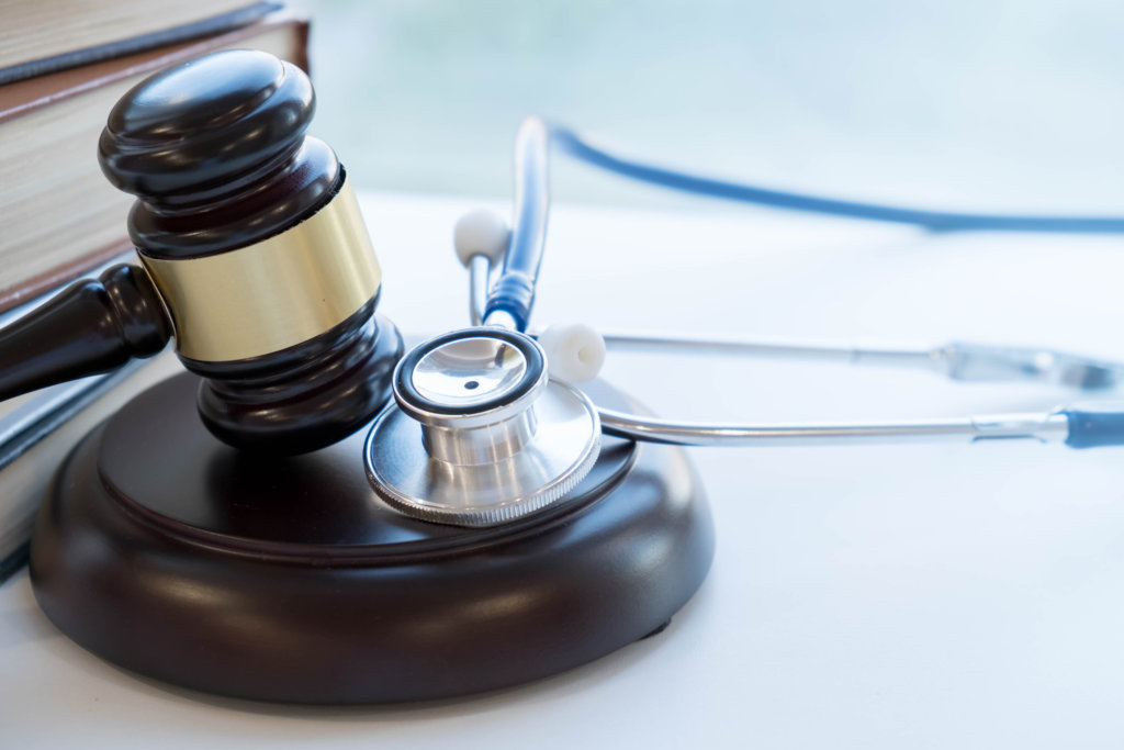 how-do-i-prove-medical-malpractice-in-illinois-hale-monico